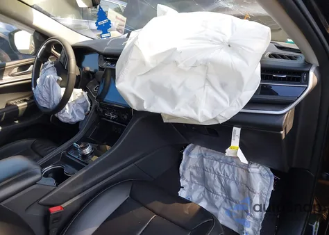 2024 Jeep Grand Cherokee 4Xe z USA, uszkodzony, nr VIN 1C4RJYB60R8956954